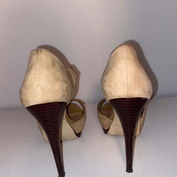 Tan suede also heels - Picture 3 of 5